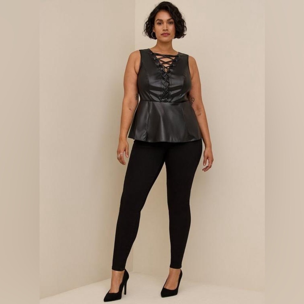Torrid Peplum Faux Fur Leather Lace Up Top Size 3x NWT Goth Steampunk Rockabilly